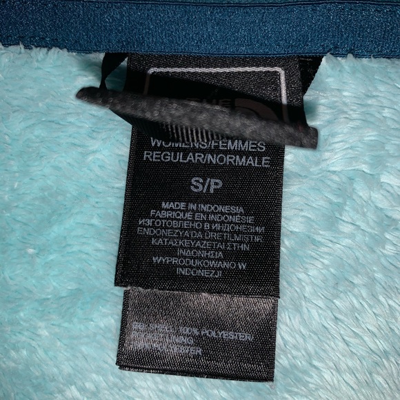 The North Face ‘Osito’ Fleece Jacket | Women’s - Picture 4 of 4